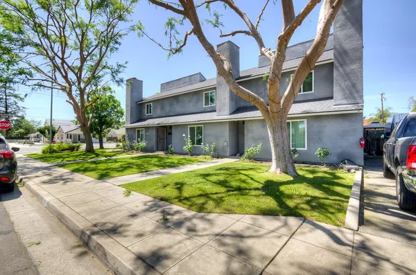 $799,900 | 264 Osmun Avenue, Clovis, CA 93612