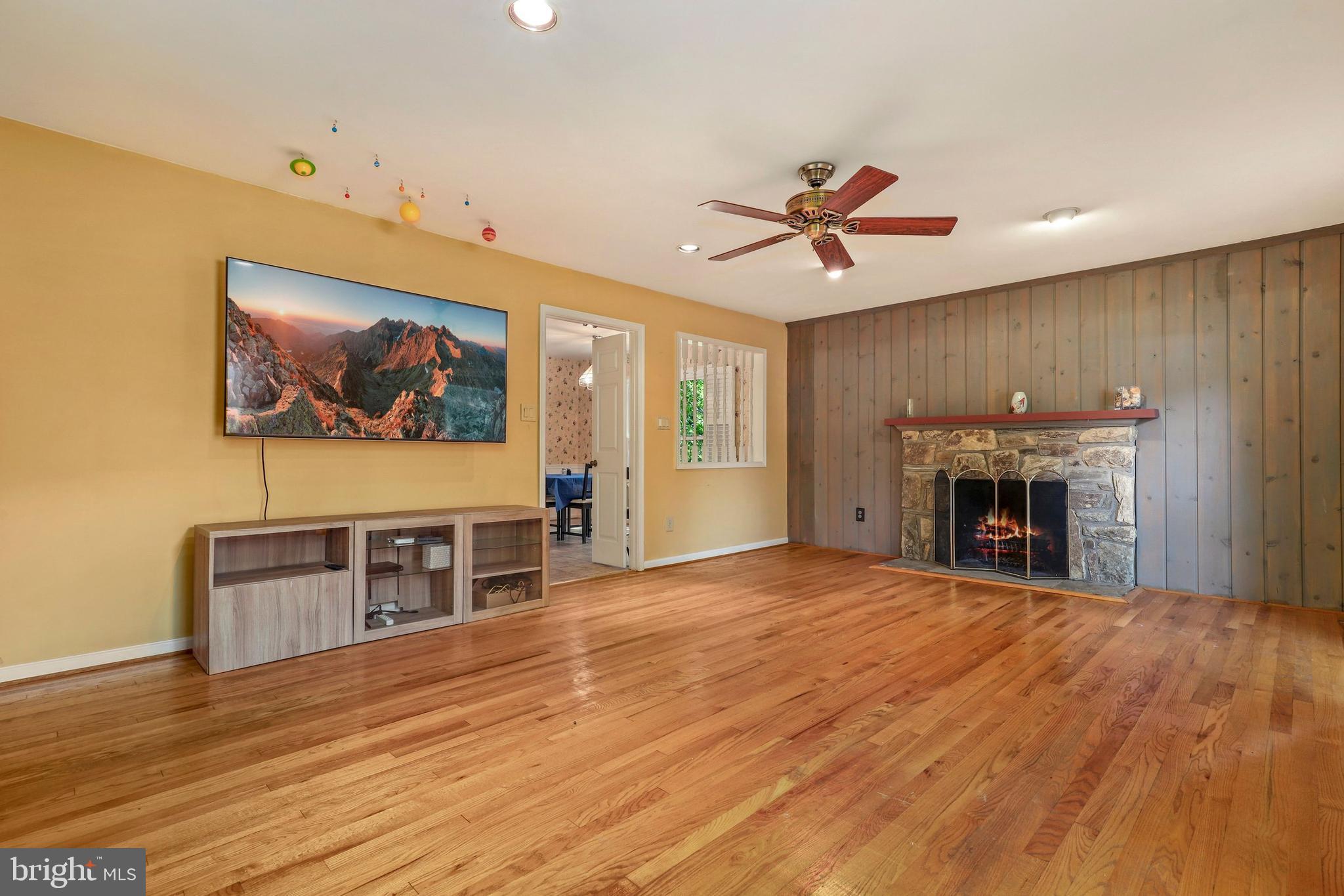 9429 Reach Road Potomac, MD 20854 - Photo 25 of 56 Gallery Image 25