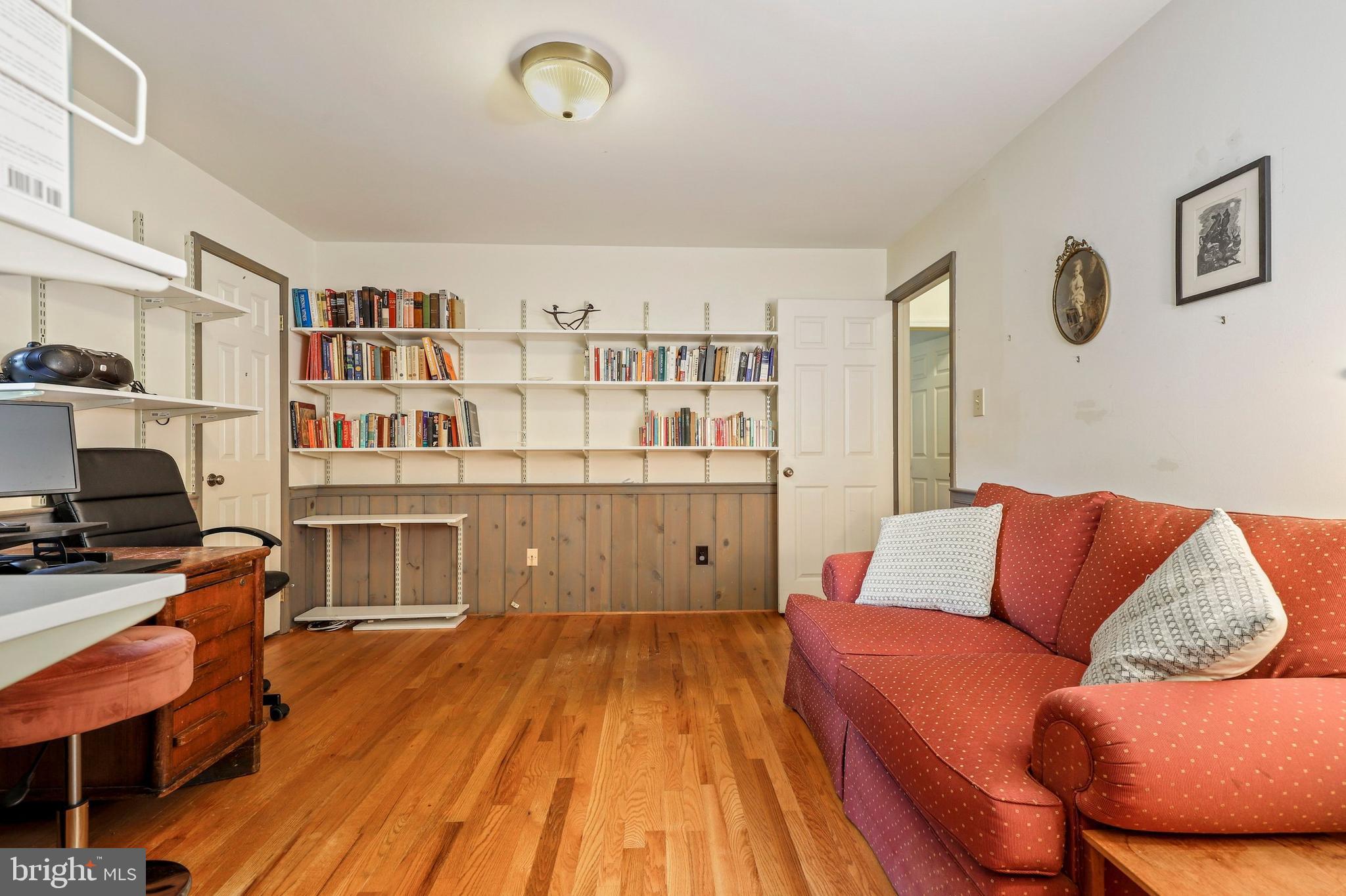 9429 Reach Road Potomac, MD 20854 - Photo 10 of 56 Gallery Image 10