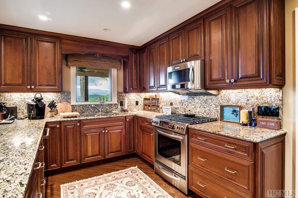 745 Wheatfield Road Franklin, NC 28734 - Photo 10 of 66 Gallery Image 10