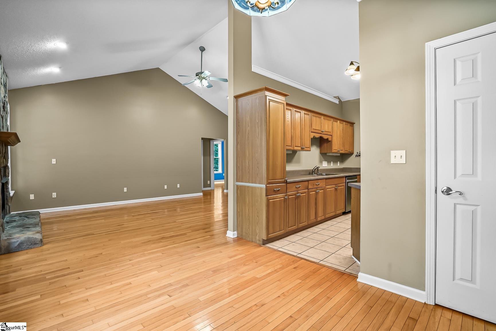 1298 Moorehead Place Pendleton, SC 29670 - Photo 16 of 47