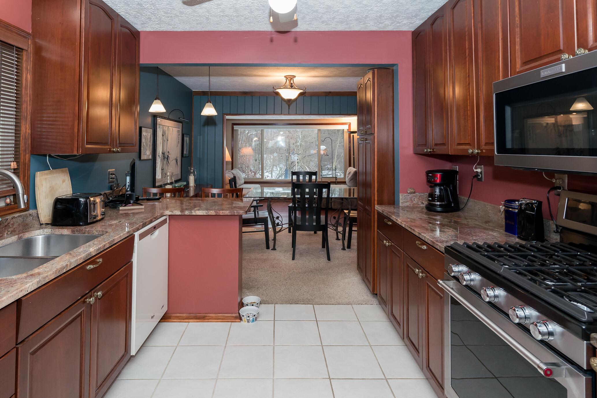 401 Fenway Road, Unit B Columbus, OH 43214 - Photo 11 of 24 SON05433