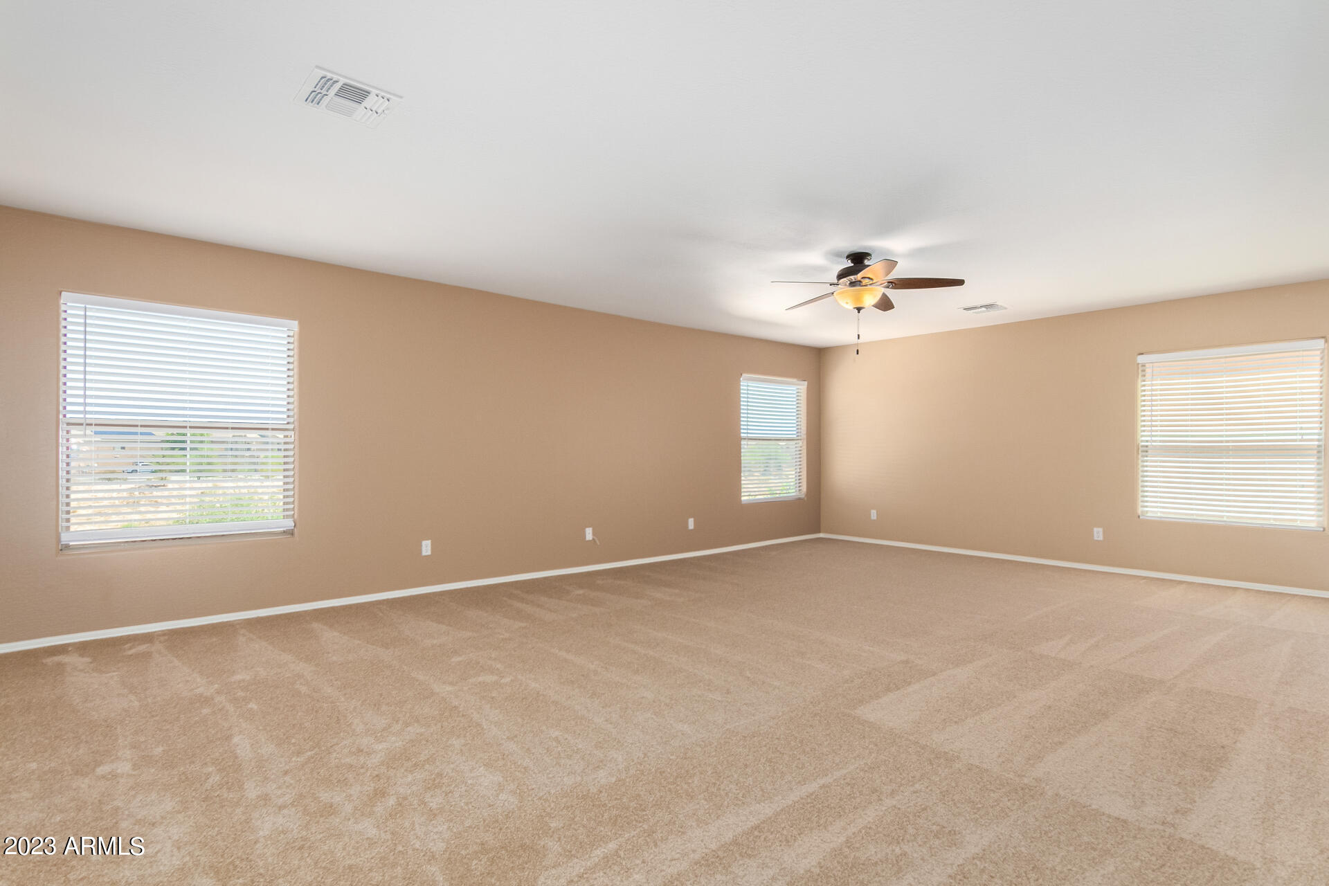 19499 North Leland Road Maricopa, AZ 85138 - Photo 15 of 38 15 Master Bedroom