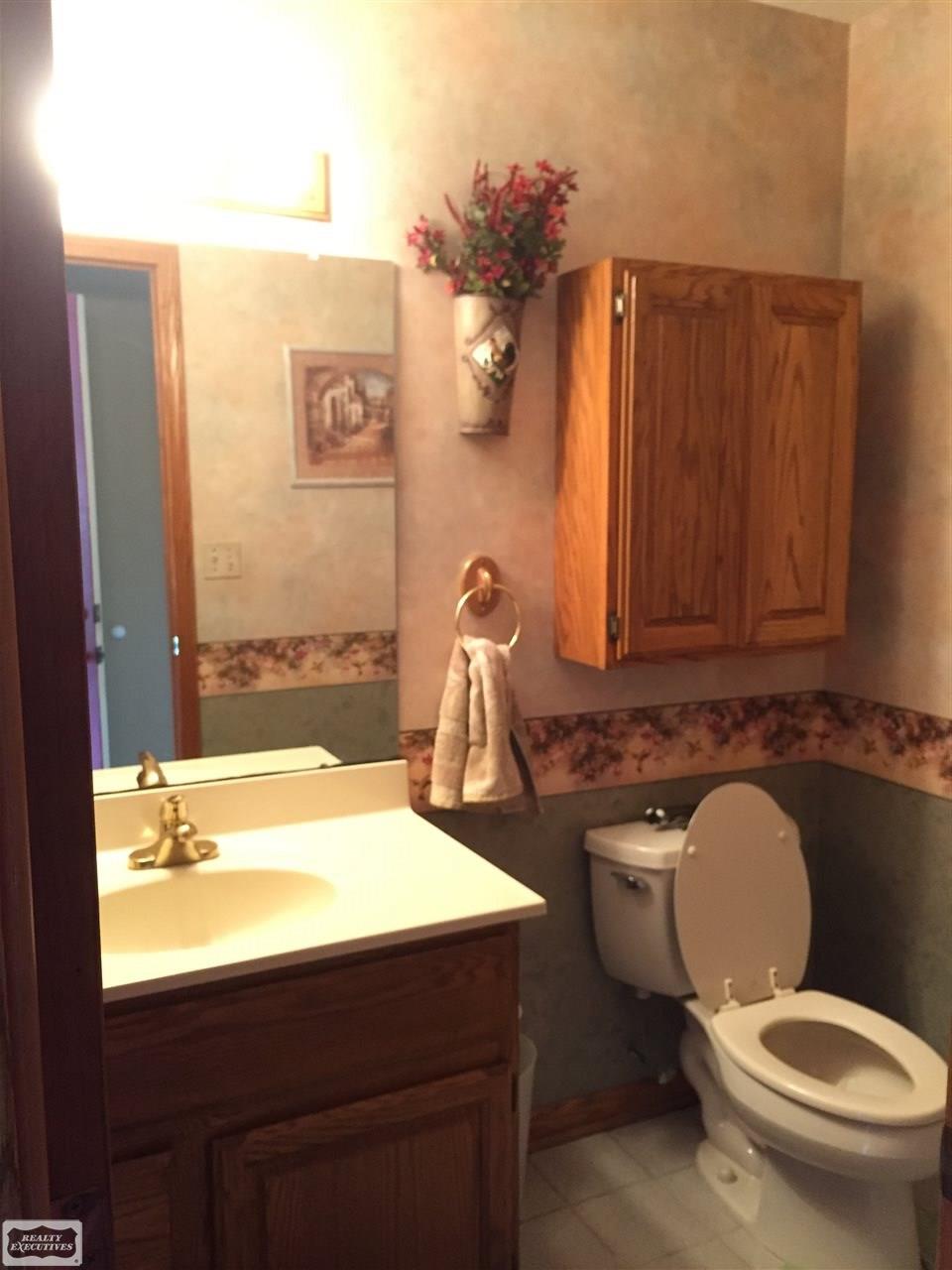 65444 Haven Ridge Road New Haven, MI 48050 - Photo 14 of 31 31323051-13.JPG
