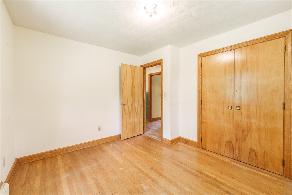 98 Ridgeway Street Westfield, MA 01085 - Photo 11 of 20 Gallery Image 11