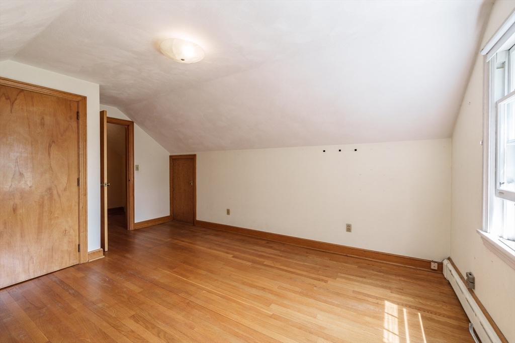 98 Ridgeway Street Westfield, MA 01085 - Photo 8 of 20 Gallery Image 8