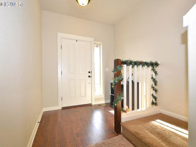 139 Lawton Road Oregon City, OR 97045 - Photo 7 of 14 Gallery Image 7