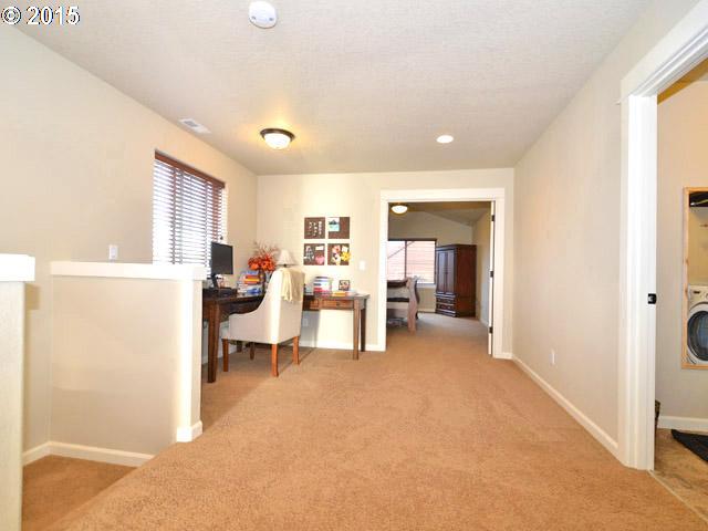 139 Lawton Road Oregon City, OR 97045 - Photo 10 of 14 Gallery Image 10