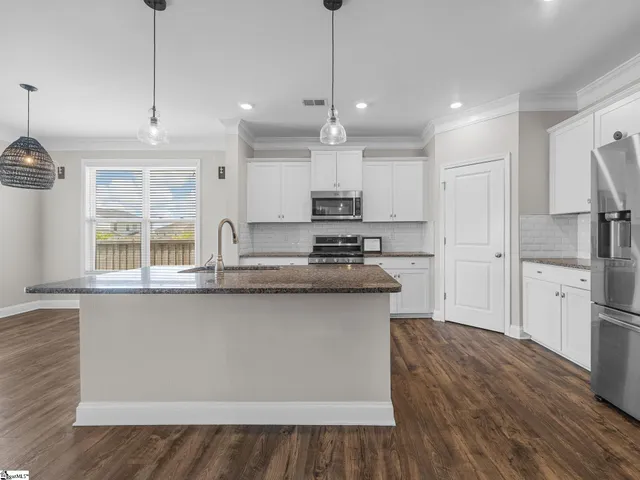 $2,900 | 211 Pollyanna Drive, Greenville, SC 29605