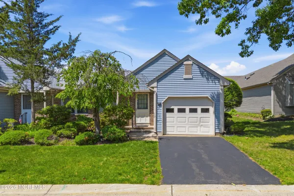 $364,900 | 9 A Patrick Henry Court, Monroe Township, NJ 08831