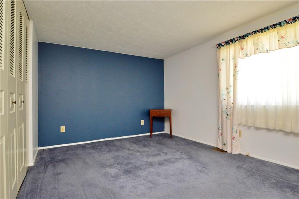 203 Macnab Drive Coraopolis, PA 15108 - Photo 13 of 32