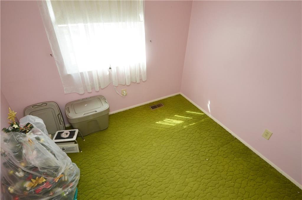 203 Macnab Drive Coraopolis, PA 15108 - Photo 19 of 32