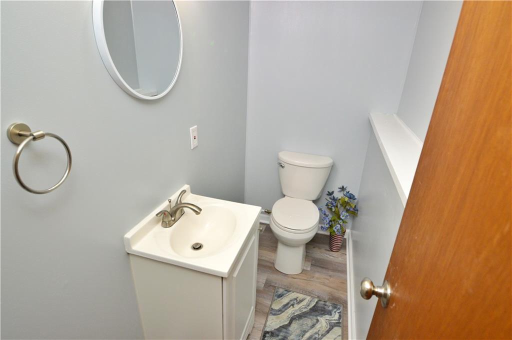 203 Macnab Drive Coraopolis, PA 15108 - Photo 28 of 32