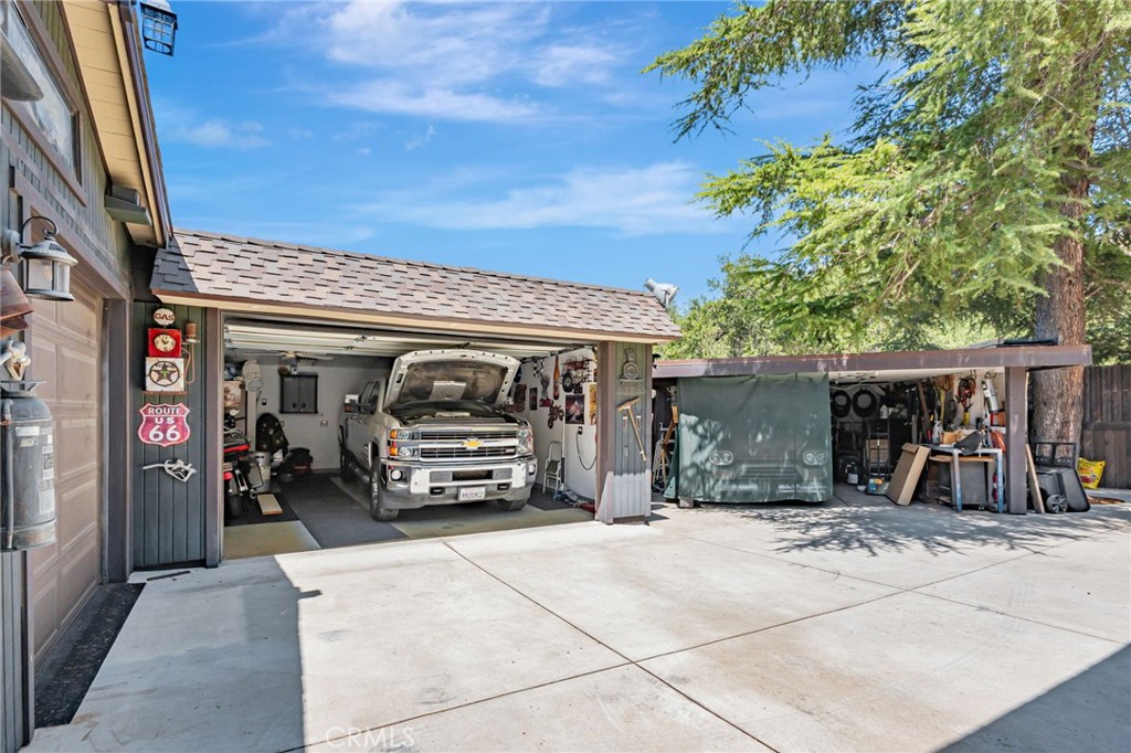 1126 Katherine Road Simi Valley, CA 93063 - Photo 44 of 66 Garage & Carport