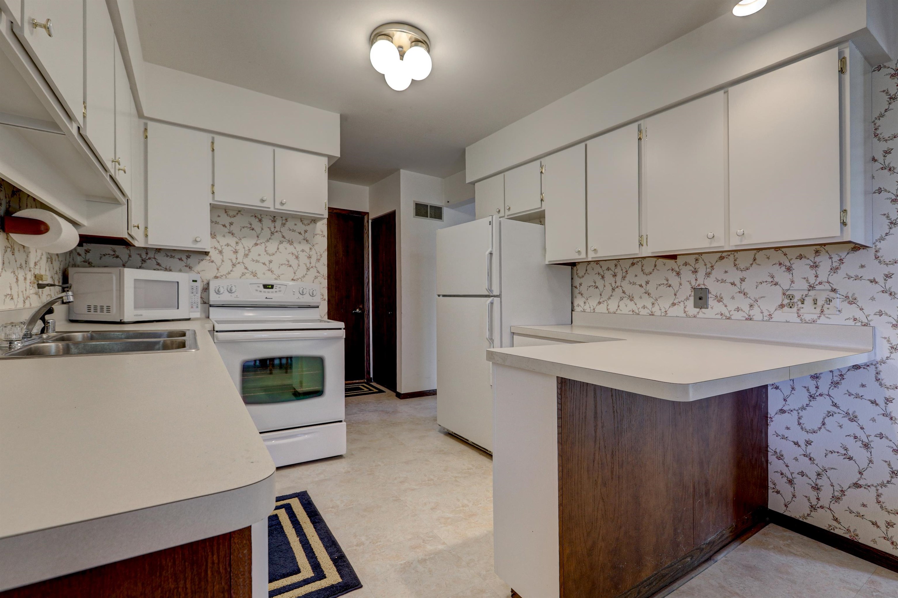 2916 North Rankin Street Appleton, WI 54911 - Photo 11 of 22