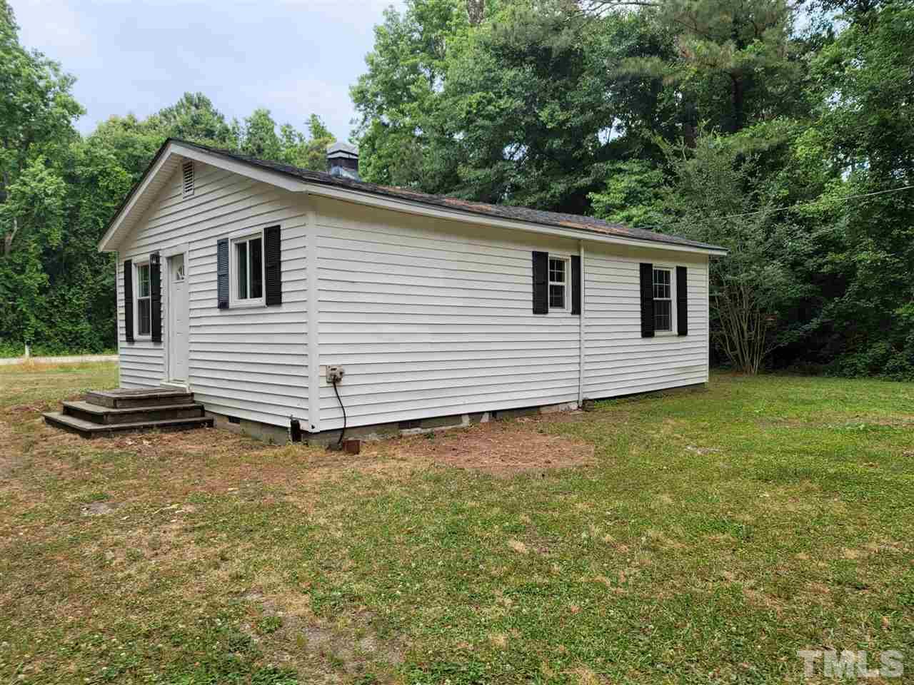 1555 Timothy Road Dunn, NC 28334 - Photo 2 of 19 Gallery Image 2