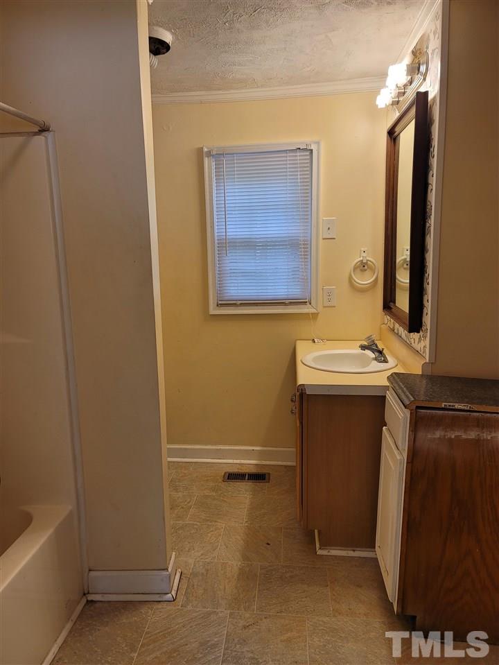1555 Timothy Road Dunn, NC 28334 - Photo 17 of 19 Gallery Image 17