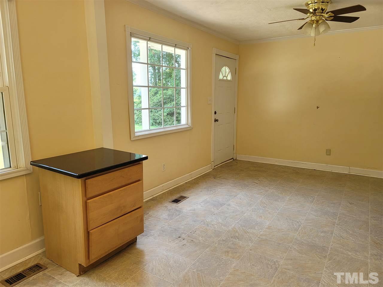 1555 Timothy Road Dunn, NC 28334 - Photo 8 of 19 Gallery Image 8