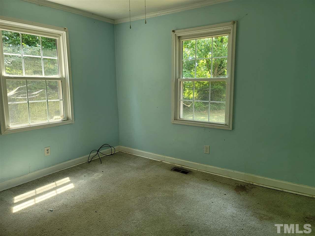 1555 Timothy Road Dunn, NC 28334 - Photo 10 of 19 Gallery Image 10