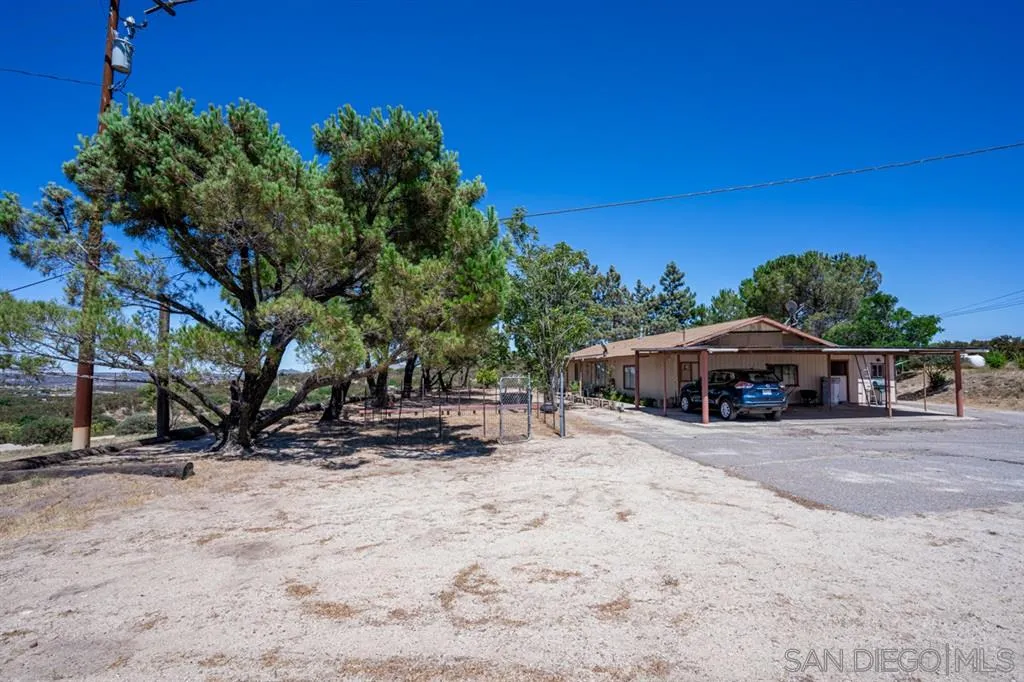 1904 Tierra Del Sol Road Boulevard, CA 91905 - Photo 9 of 24 Gallery Image 9