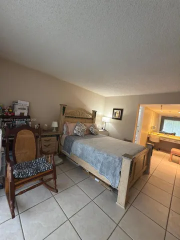 $320,000 | 13700 Southwest 62nd Street, Unit 250, Miami, FL 33183