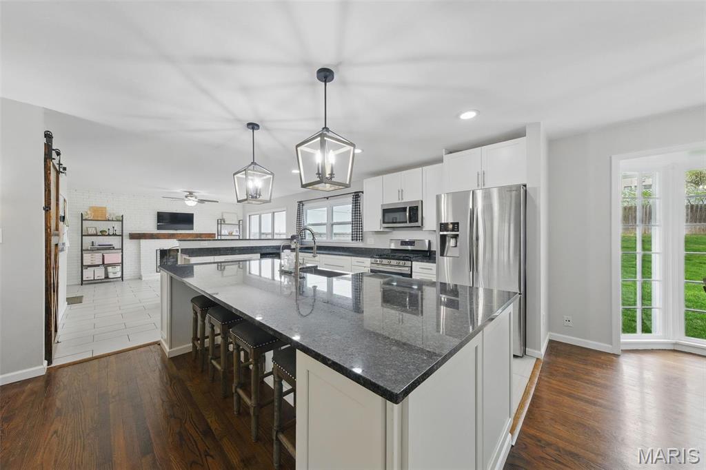 348 Providence Road Ballwin, MO 63011 - Photo 12 of 32