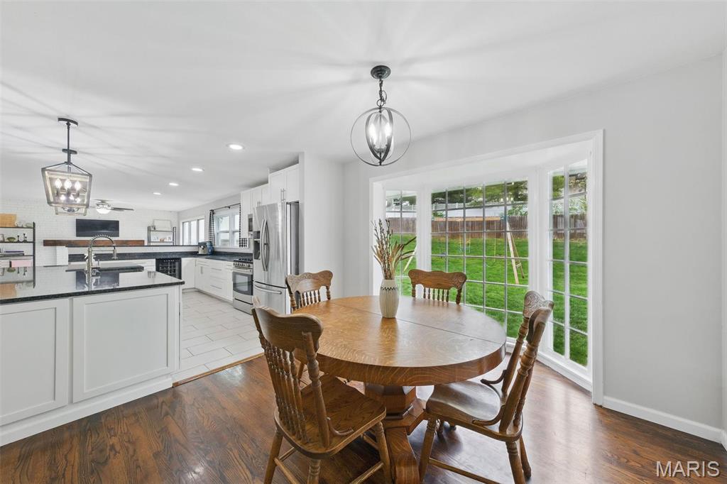 348 Providence Road Ballwin, MO 63011 - Photo 6 of 32