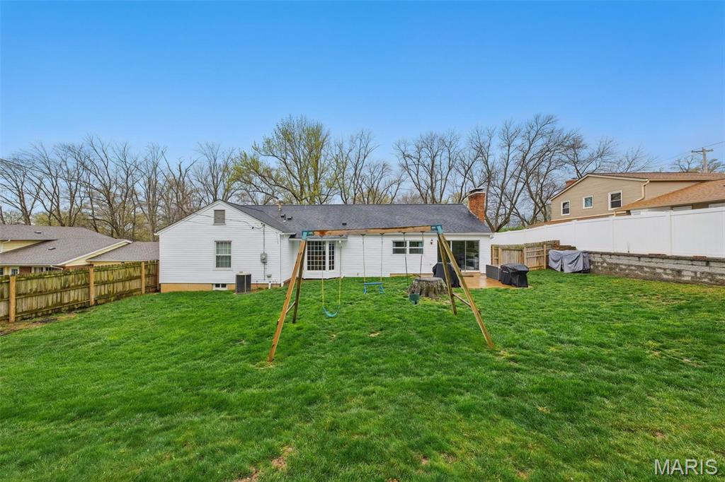 348 Providence Road Ballwin, MO 63011 - Photo 9 of 32