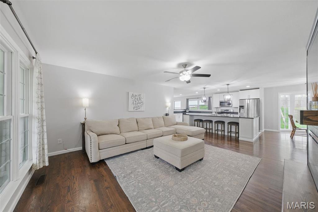 348 Providence Road Ballwin, MO 63011 - Photo 10 of 32