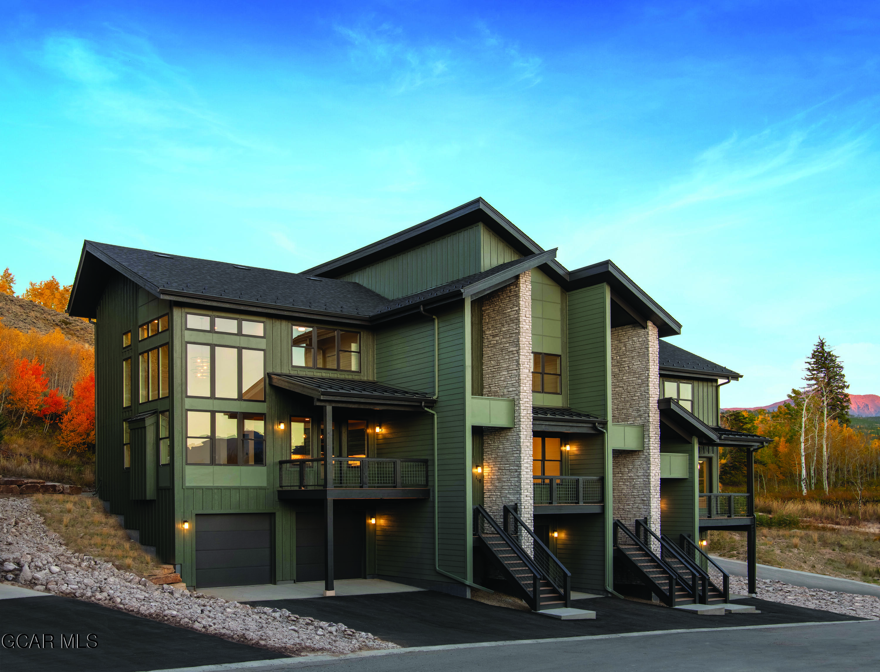 186 Homestead Loop Fraser, CO 80442 - Photo 2 of 29 a front view of a house