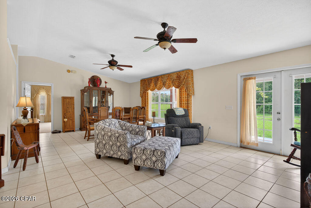 3256 Highway 77 Chipley, FL 32428 - Photo 3 of 51