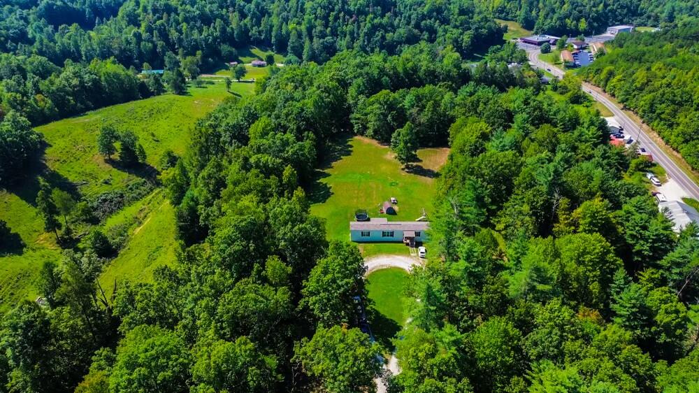 344 Steele Cemetery Road Campton, KY 41301 - Photo 18 of 20 dji_fly_20240828_115212_746_172486034684