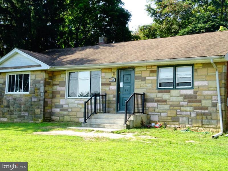 154 Blue Anchor Road Sicklerville, NJ 08081 - Photo 2 of 13