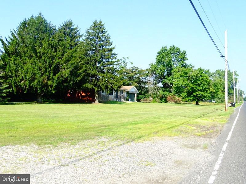 154 Blue Anchor Road Sicklerville, NJ 08081 - Photo 11 of 13