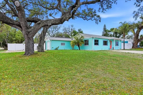$599,999 | 712 South Glenwood Avenue, Clearwater, FL 33756