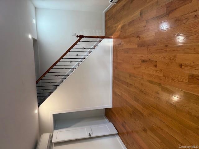 90-19 107th Avenue, Unit 2 Queens, NY 11417 - Photo 3 of 12 a view of entryway