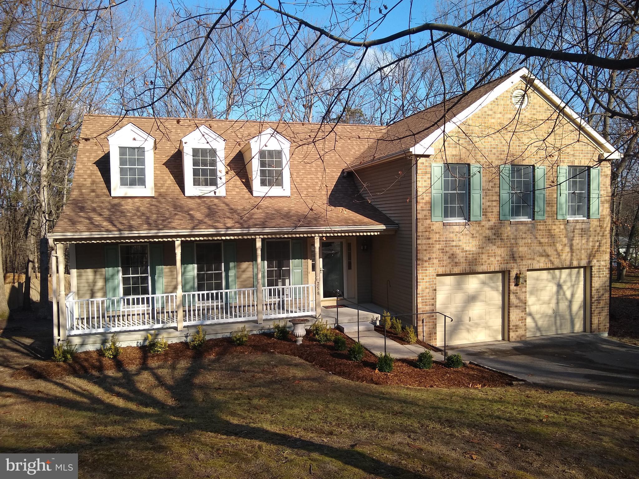 Check out this gorgous home!