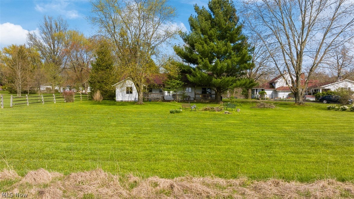 17286 Ridge Road North Royalton, OH 44133 - Photo 19 of 43 View of yard