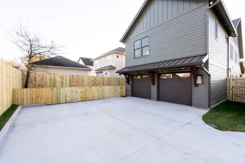 $2,069,900 | 304 54th Avenue North, Nashville, TN 37209