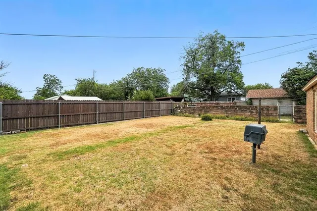 $2,300 | 1781 University Boulevard, Abilene, TX 79603