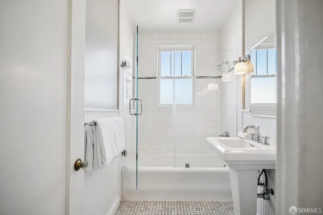 $1,200,000 | 584 Douglass Street, San Francisco, CA 94114