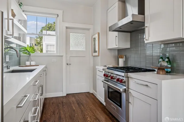 $1,200,000 | 584 Douglass Street, San Francisco, CA 94114
