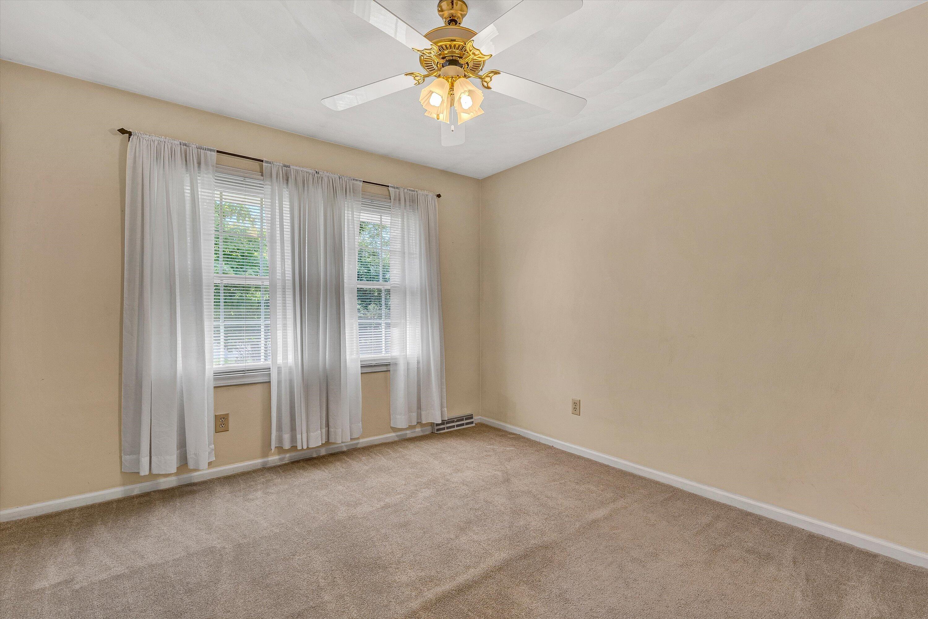 6244 North Barrens Road Roanoke, VA 24019 - Photo 20 of 40 20-SGP-08188