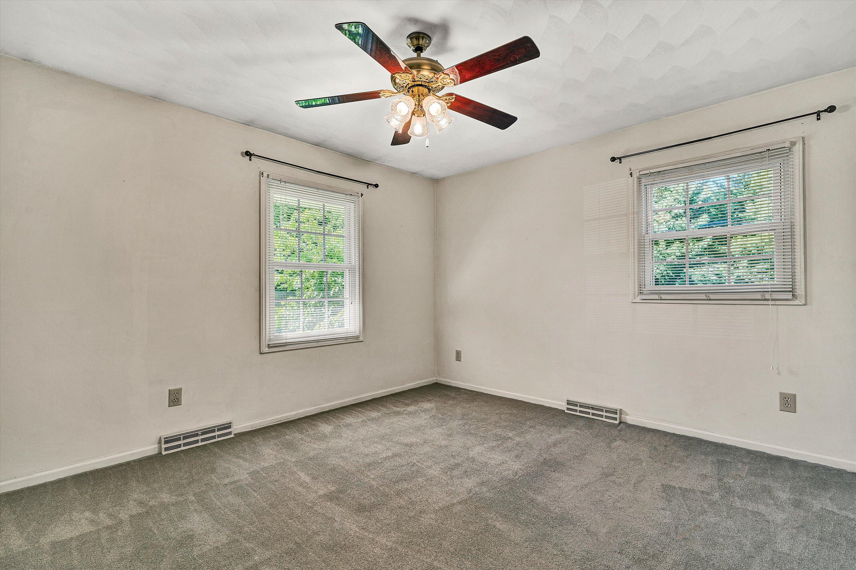 6244 North Barrens Road Roanoke, VA 24019 - Photo 22 of 40 22-SGP-08194