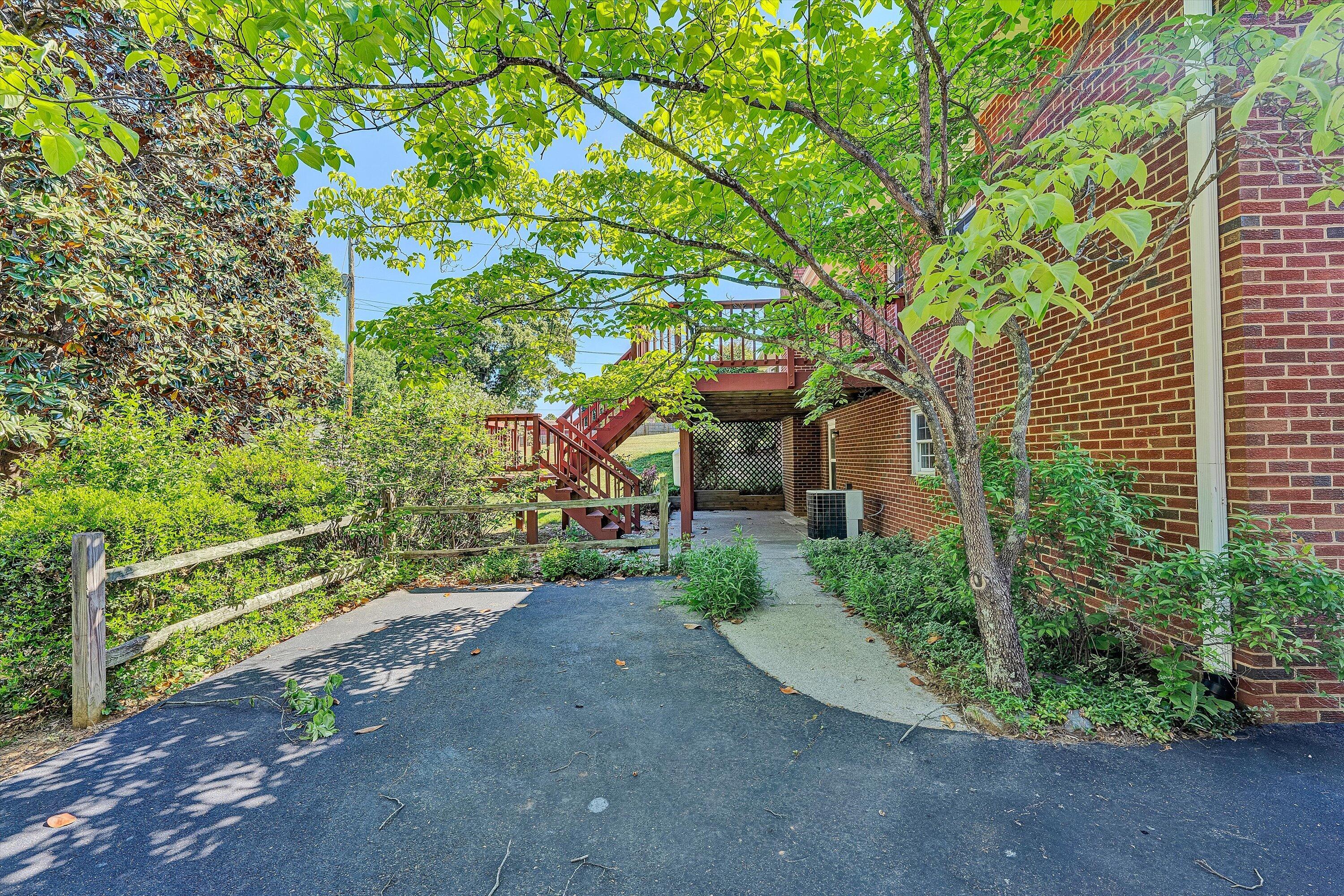 6244 North Barrens Road Roanoke, VA 24019 - Photo 34 of 40 35-SGP-08242