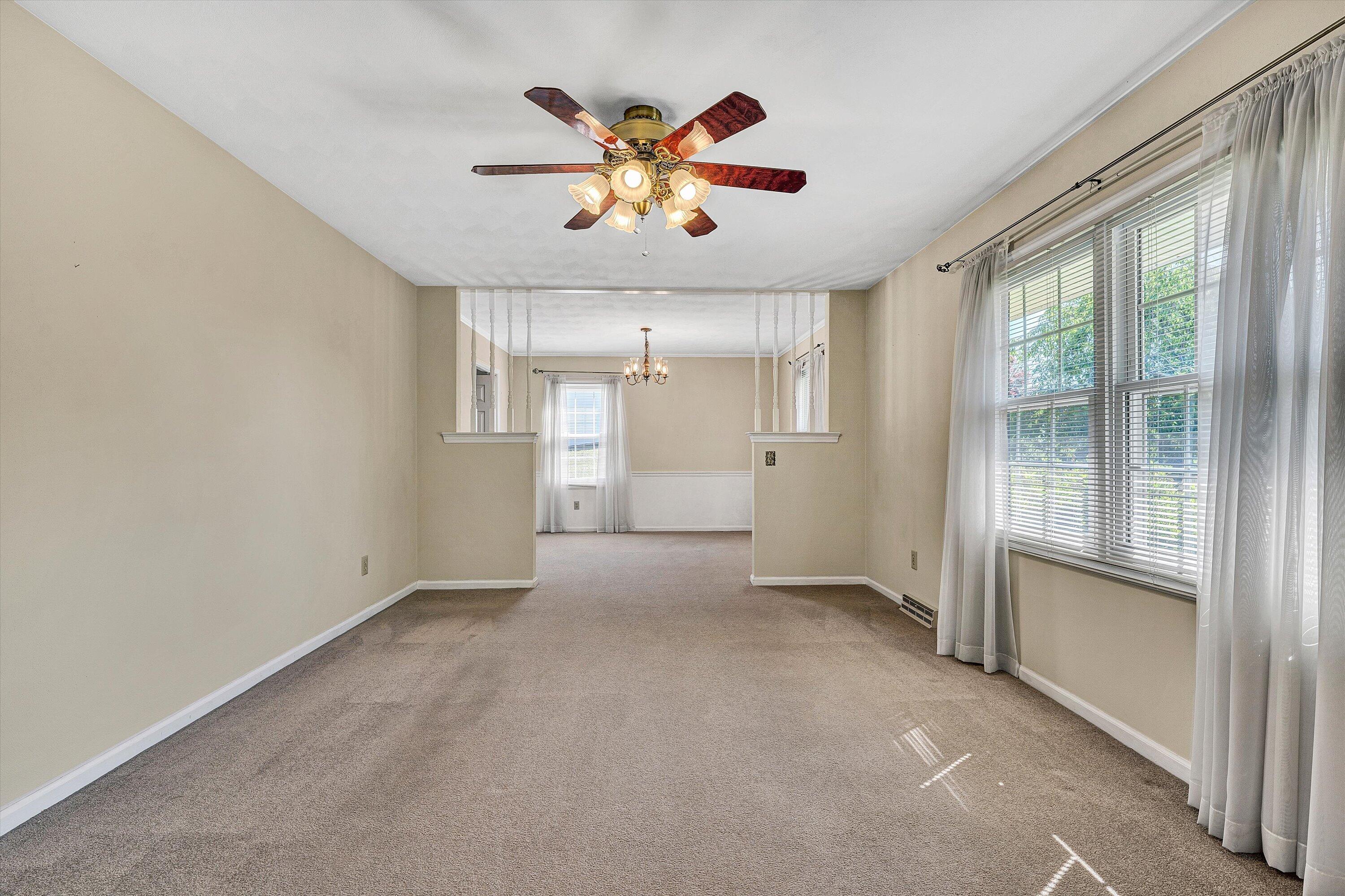 6244 North Barrens Road Roanoke, VA 24019 - Photo 6 of 40 06-SGP-08140