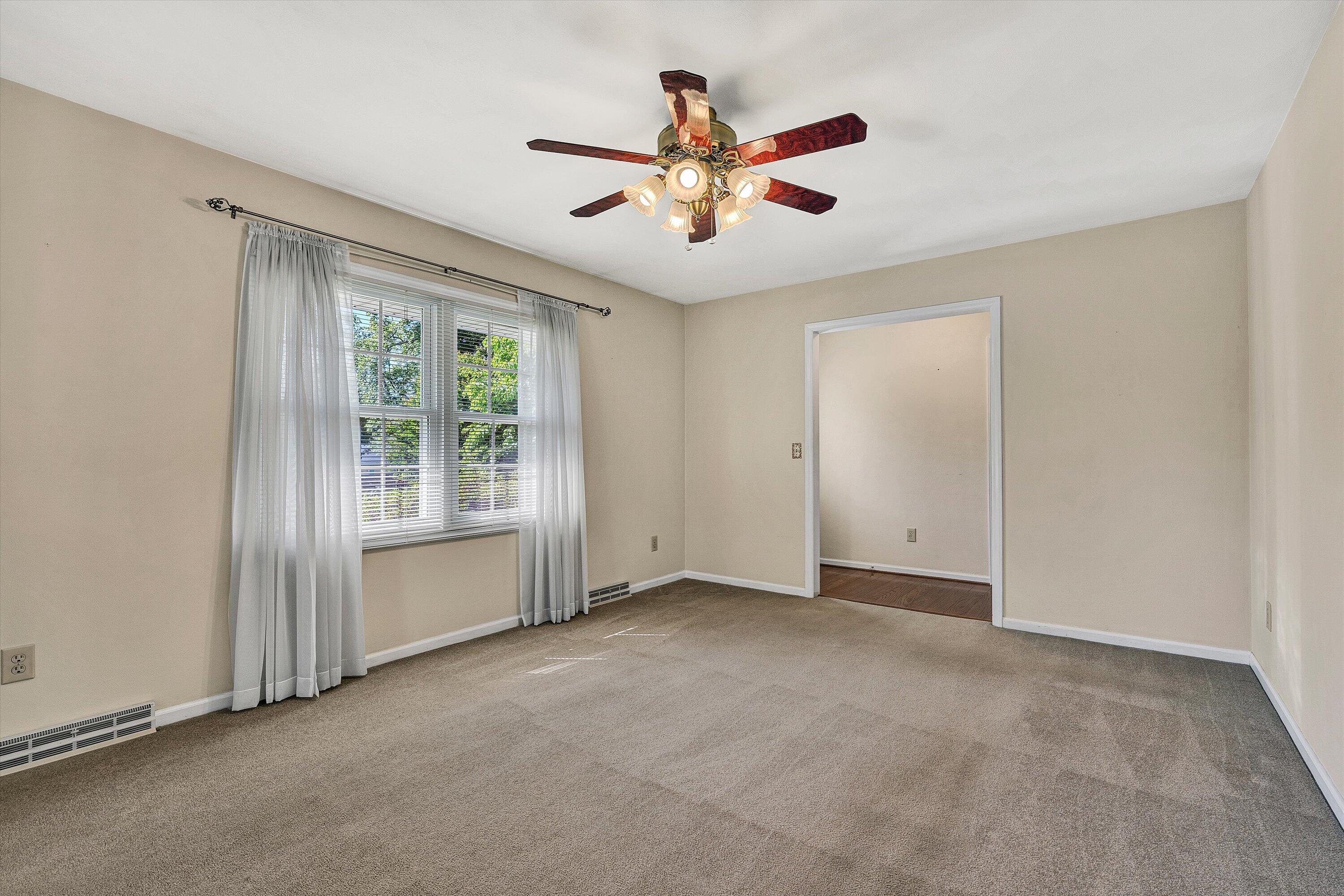 6244 North Barrens Road Roanoke, VA 24019 - Photo 7 of 40 07-SGP-08143