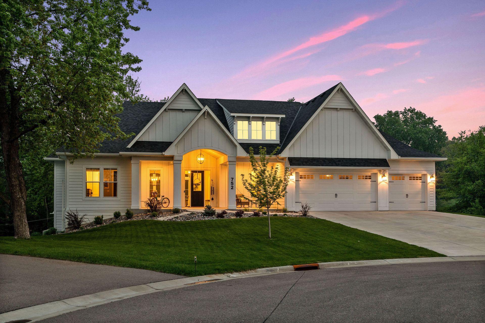 752 Summerbrooke Circle St. Paul, MN 55123 - Photo 1 of 1