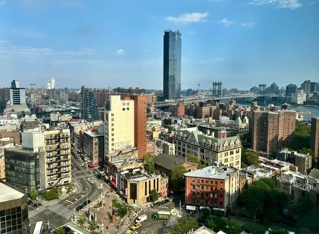 $525,000 | 180 Park Row, Unit 25E | Civic Center