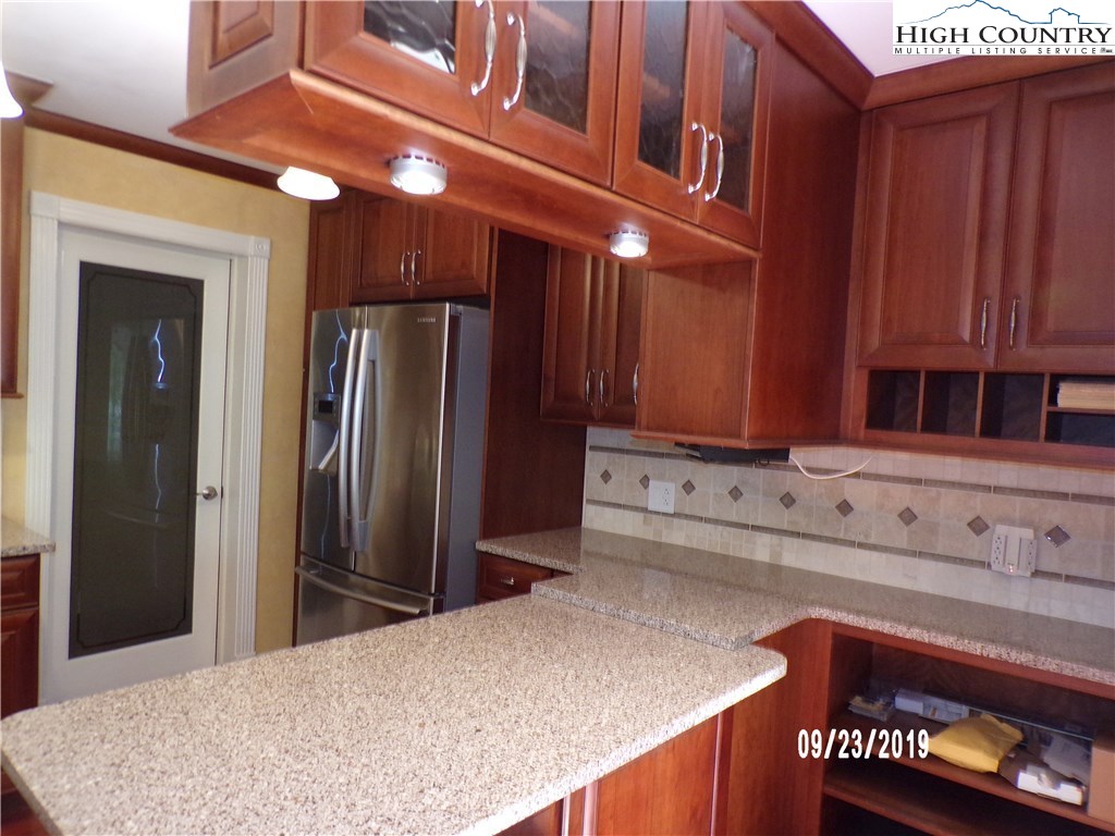 534 Herb Thomas Road Sugar Grove, NC 28679 - Photo 11 of 50 Gallery Image 11